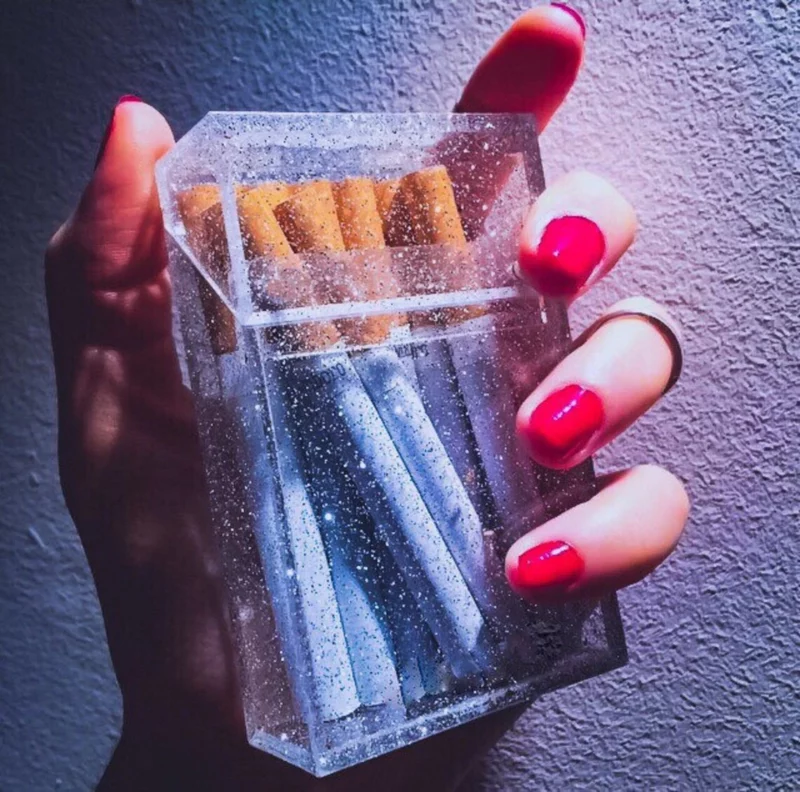 Plastic glitter cigarette case​ - CLEAR